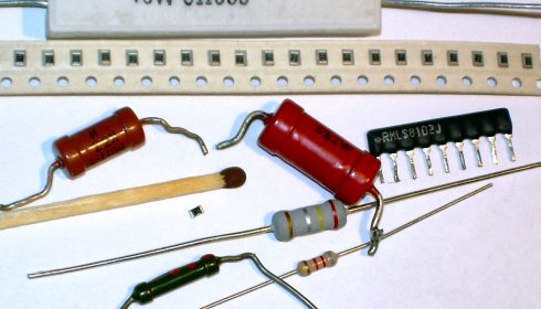 Assorted resistors.